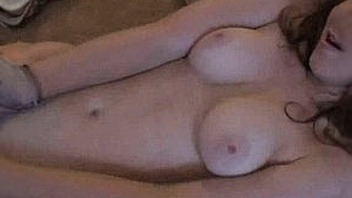 18 YO Webcam Model September Fingers Herself - DarlingCams.com